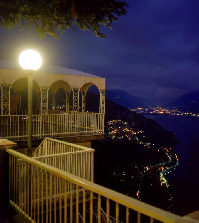 Hotel Poggio D'Oro Riva di Solto Exterior foto