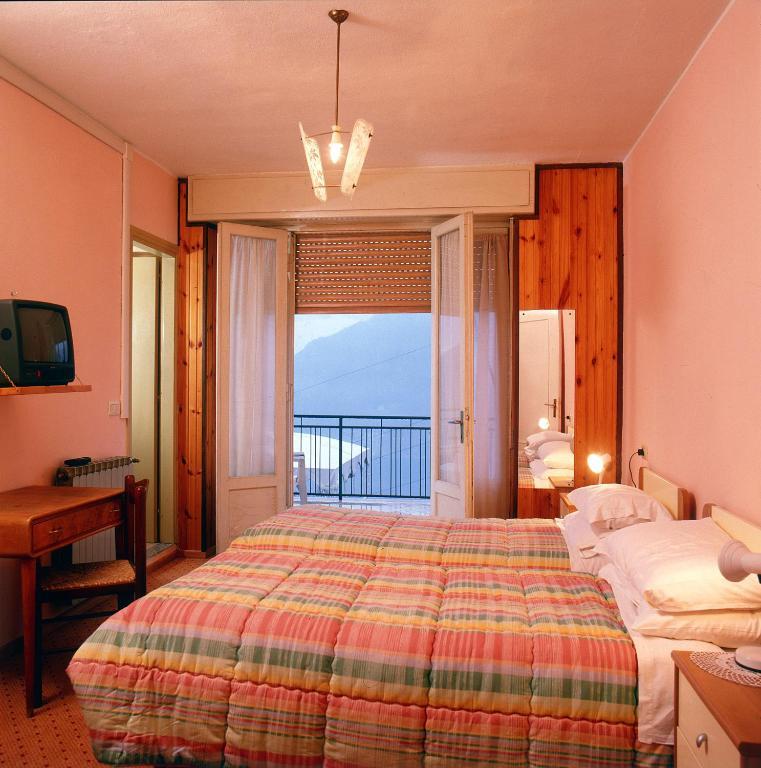 Hotel Poggio D'Oro Riva di Solto Quarto foto